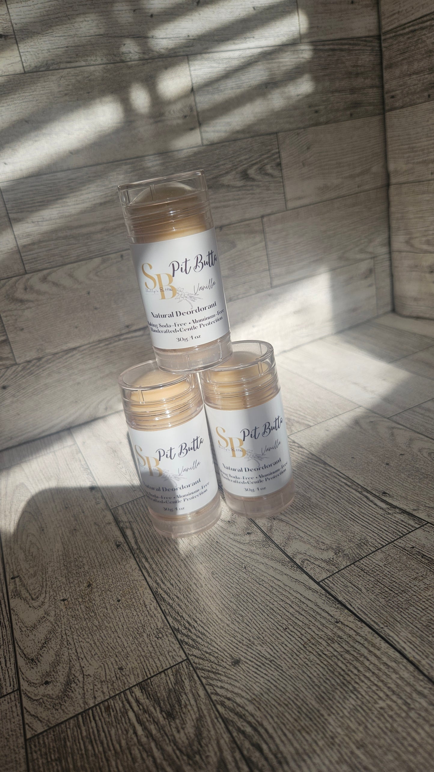 ✨ Pit Butta – Vanilla ✨
Natural Deodorant | Aluminum-Free | Vegan | Handmade Underarm Care
