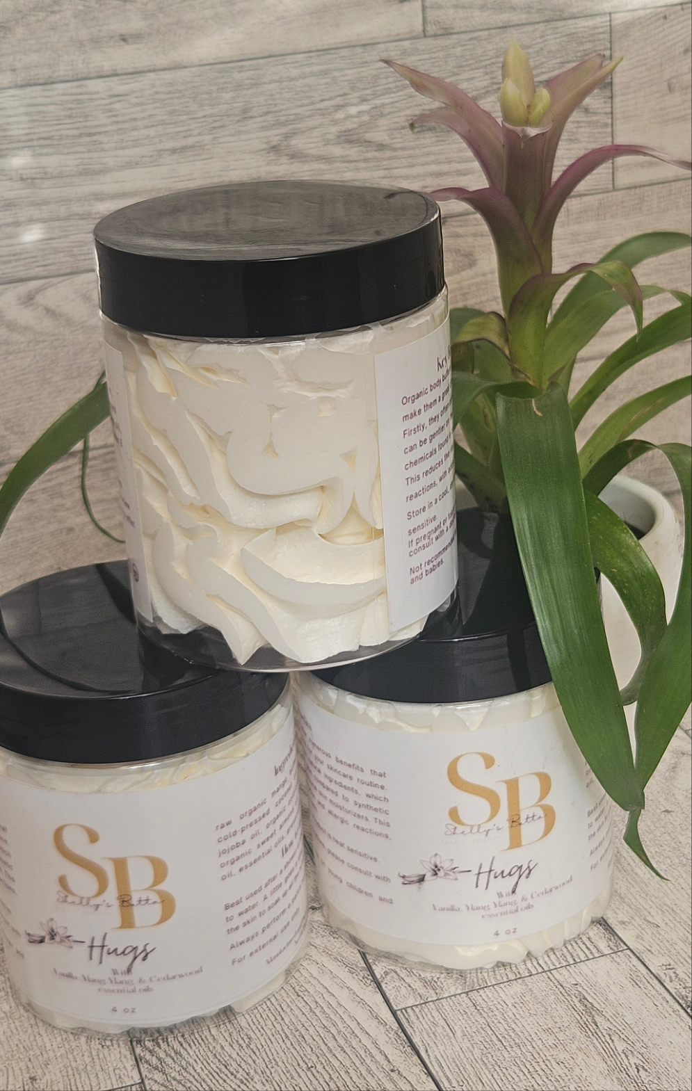 Hugs body butter with vanilla, ylang ylang and Cedar wood, essential oils.